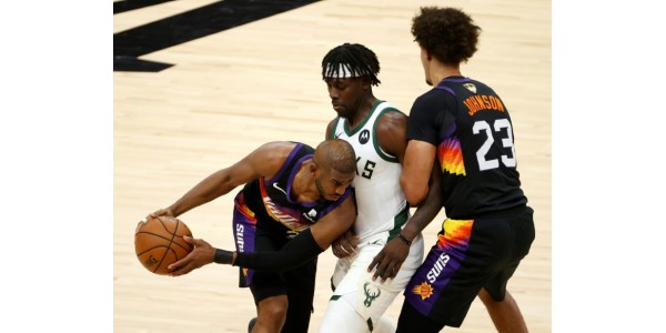 I Phoenix Suns hanno vinto la prima partita delle finali NBA di questa stagione